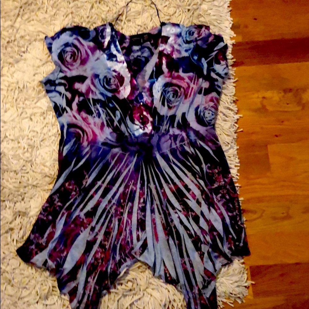 Canyon river blues 1X floral short sleeve top